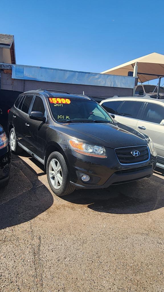 2011 Hyundai Santa Fe SE's photo